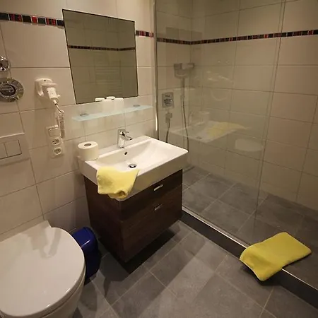 Montana Haus, A14, A17, B4 Oder C8 Apartment *