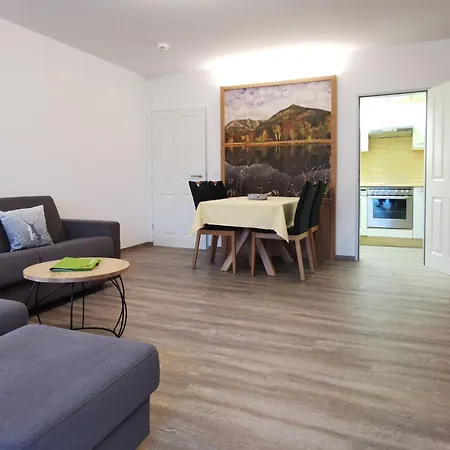 Apartment Montana Haus, A14, A17, B4 Oder C8 *