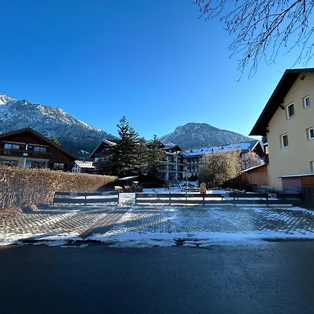 Montana Haus, A14, A17, B4 Oder C8