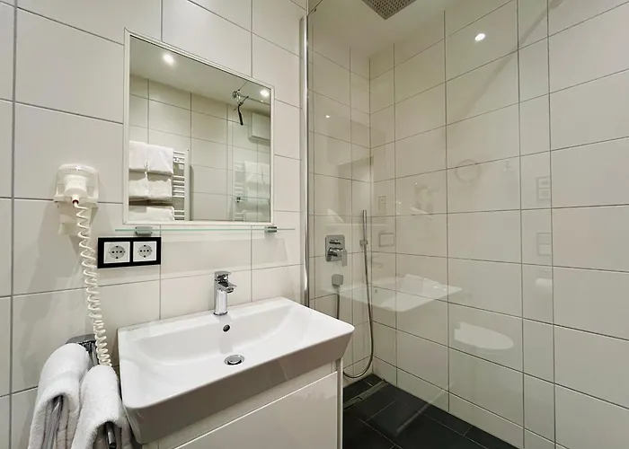 Montana Haus, A14, A17, B4 Oder C8 *